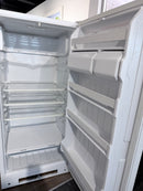 Réfrigérateur 30po (tout réfrigérateur) Blanc | D1707W - Danby *** USAGÉ ***